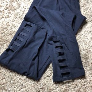Victoria's Secret Pants - Victoria secret crop leggings Victoria's Secret Pants - Victoria secret crop leggings